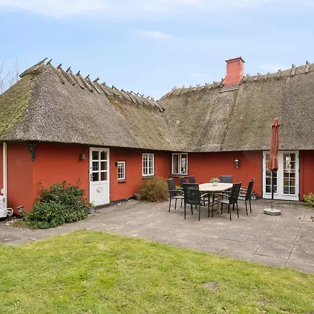 Vakantiehuis Ruime Vakantiewoning Dicht Bij Natuurbelevenissen