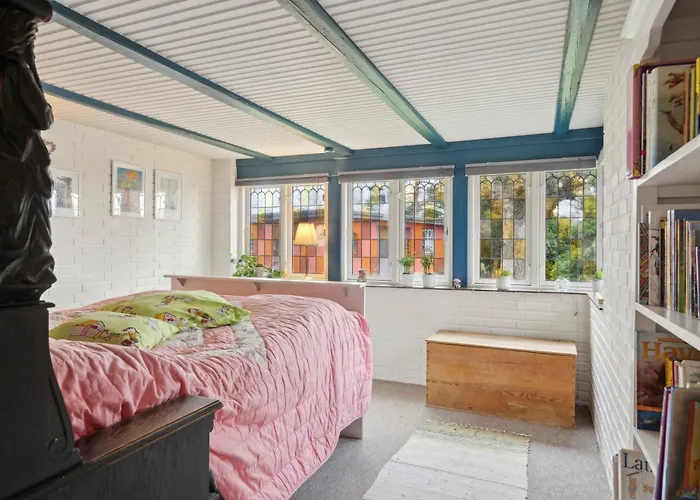 Spacious Near Nature Experiences