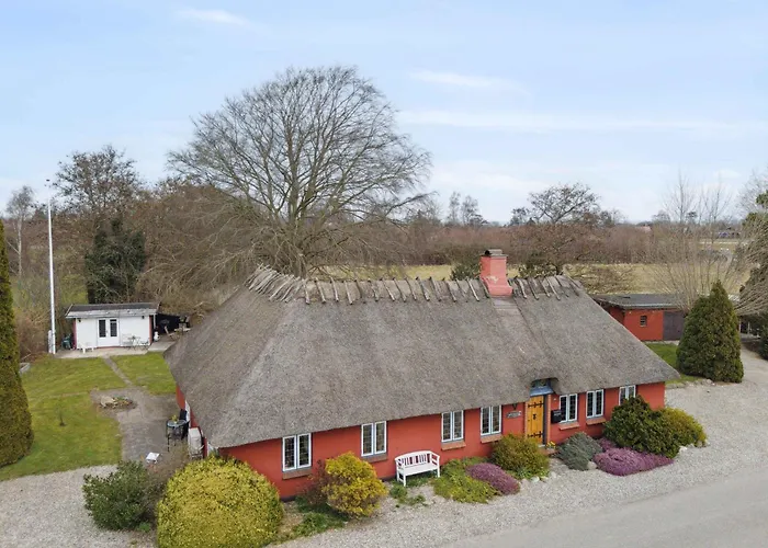 Dom wakacyjny Spacious Near Nature Experiences